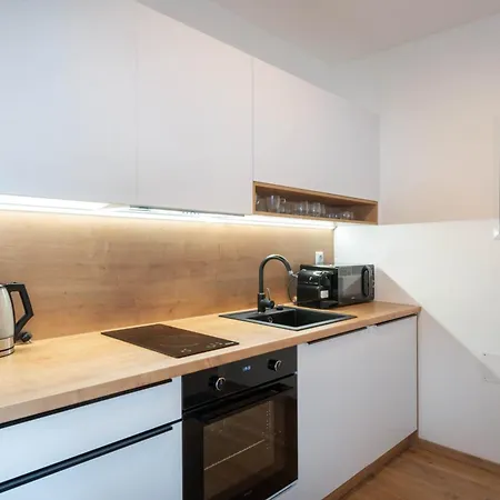 Malinka Apartment- Cozy Family Direct On Slope And Forest شقة روجومبيروك
