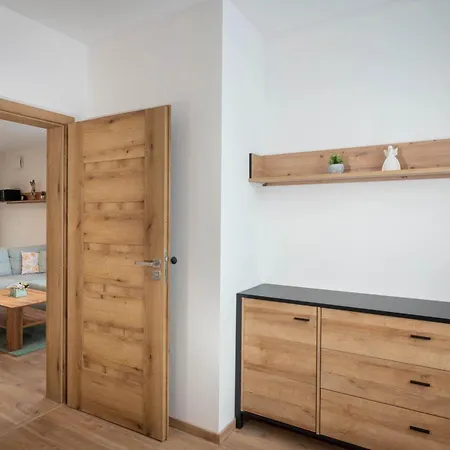 Malinka Apartment- Cozy Family Direct On Slope And Forest روجومبيروك